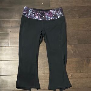 Joe fresh women’s Black and Purple Patterned Bottoms, size small